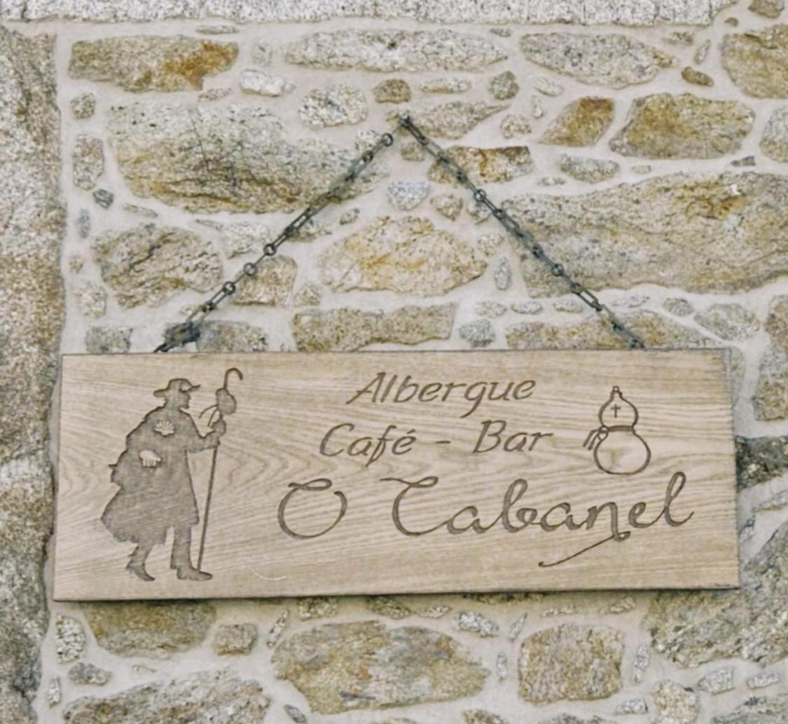 O Cabanel Albergue-Bar Villastose Zewnętrze zdjęcie