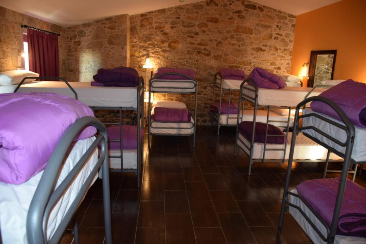 O Cabanel Albergue-Bar Villastose Zewnętrze zdjęcie